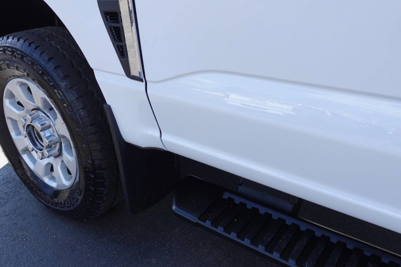 Used 2024 Ford F250 XLT w/ FX4 Off-Road Package image 12