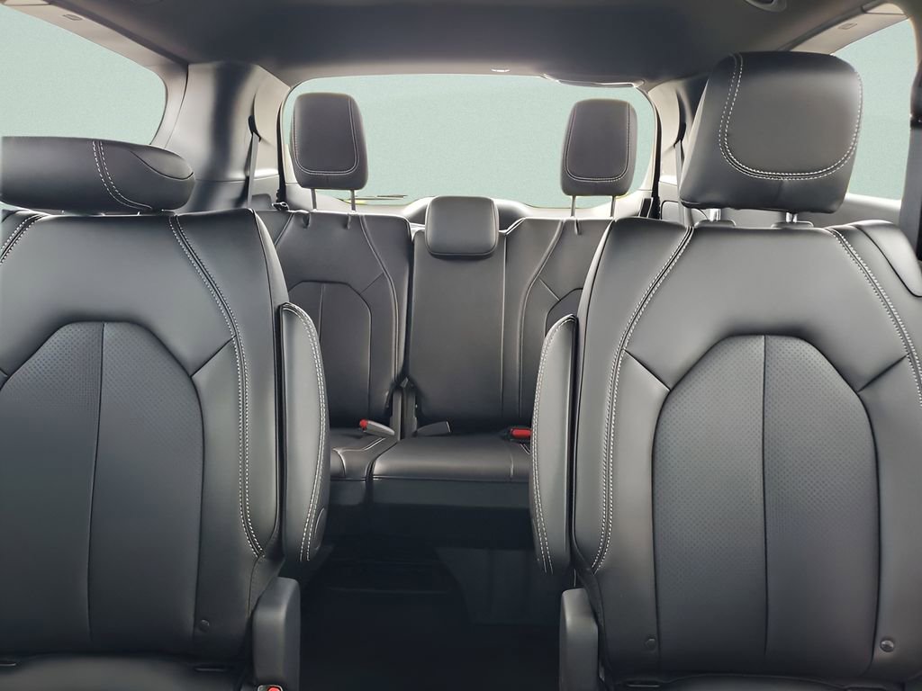 New 2026 Chrysler Voyager LX image 13