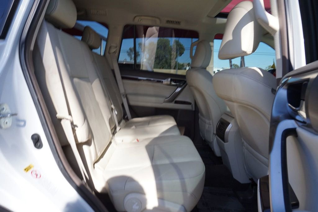 Used 2017 Lexus GX 460 Premium AWD/4WD image 11