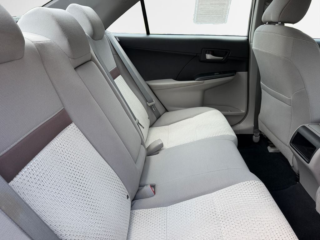 Used 2013 Toyota Camry LE FWD image 24