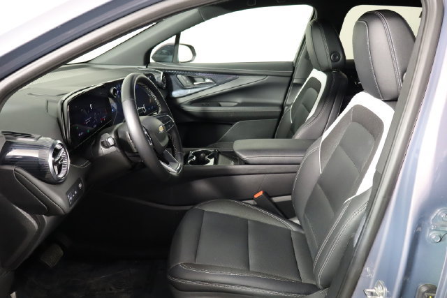 Used 2024 Chevrolet Blazer EV LT AWD/4WD image 13