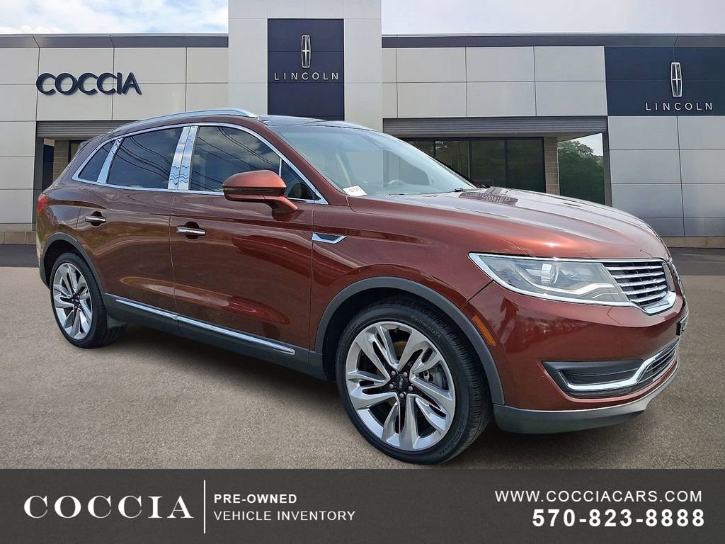 Used 2016 Lincoln MKX Reserve w/ Climate Package AWD/4WD image 3