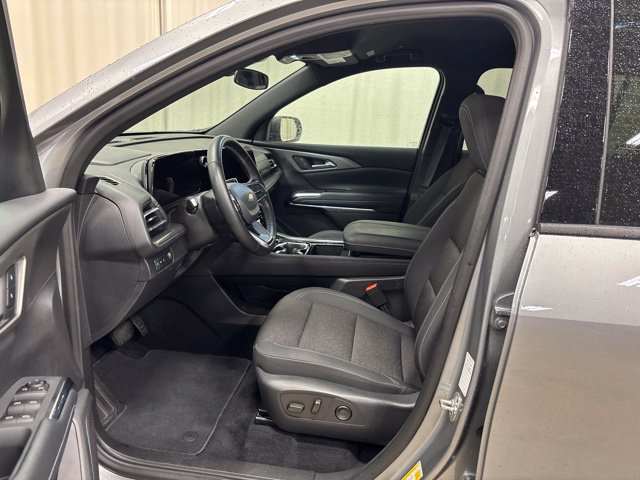 Used 2026 Chevrolet Traverse LT FWD image 15