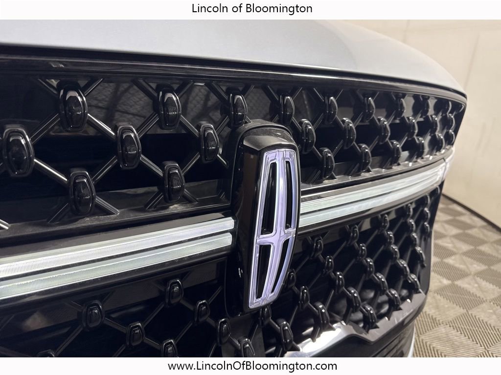 New 2025 Lincoln Navigator L Reserve w/ Jet Appearance Package image 12