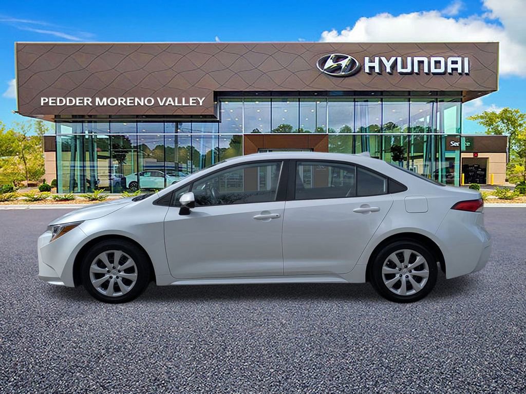 Used 2024 Toyota Corolla LE image 7