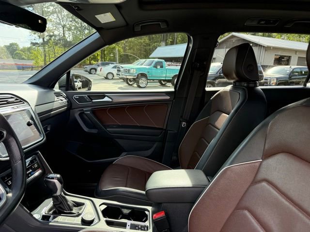 Used 2022 Volkswagen Tiguan SEL R-Line AWD/4WD image 22