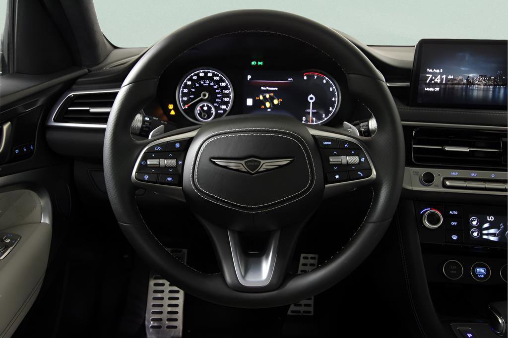 Used 2025 Genesis G70 3.3T Advanced w/ Sport Prestige Package image 18