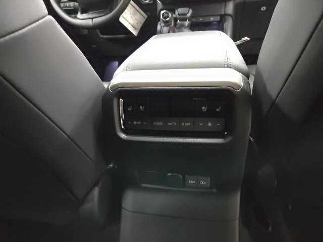 New 2027 Toyota Land Cruiser w/ Premium Package AWD/4WD image 13