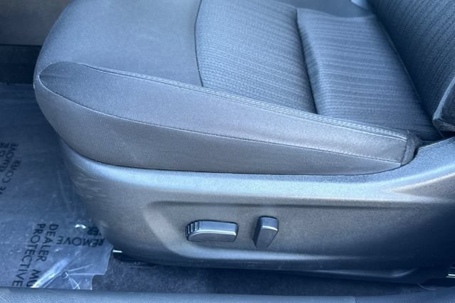 Used 2025 Nissan Altima 2.5 SV AWD/4WD image 13