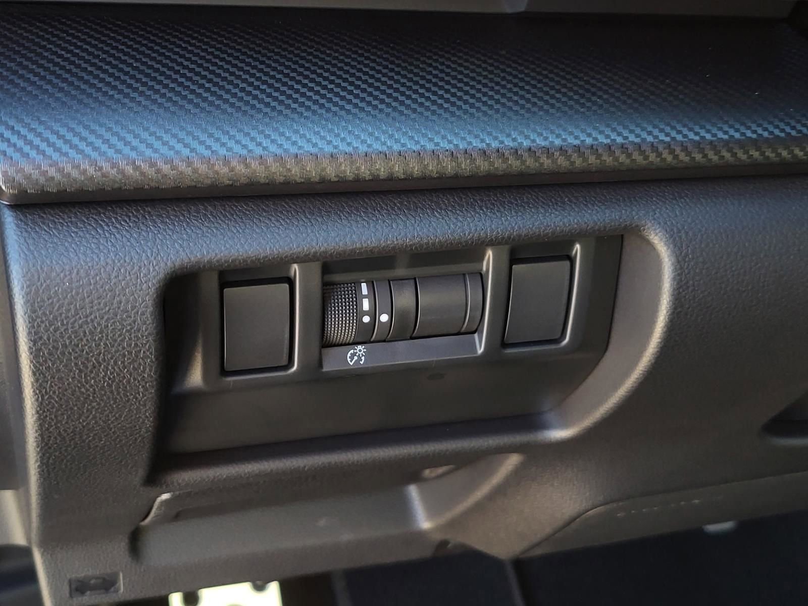 Certified 2025 Subaru Crosstrek 2.5i Sport w/ Crosstrek Mirror Package image 20