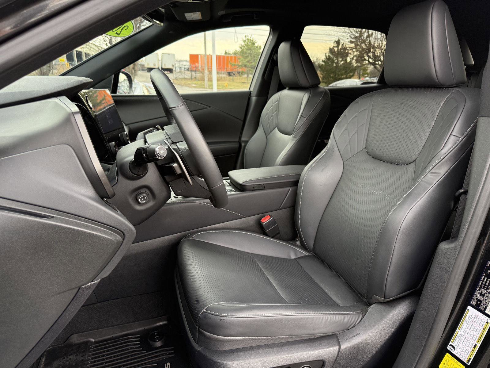 Used 2024 Lexus RX 350 Premium w/ Accessory Package (Z1) image 12