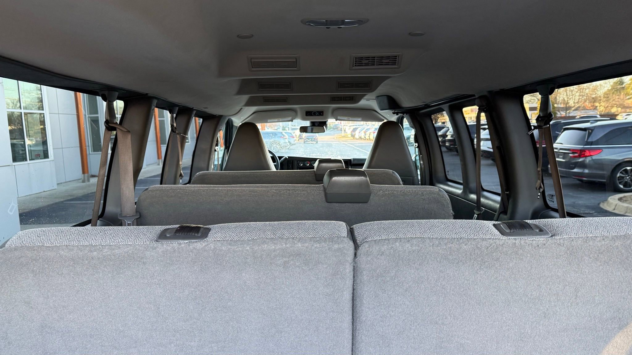 Used 2019 Chevrolet Express 3500 LT w/ LT Preferred Equipment Group image 17