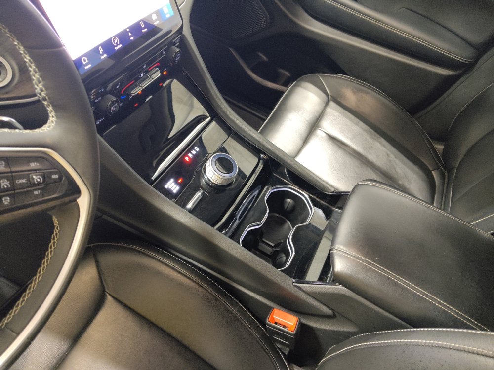 Used 2023 Jeep Grand Cherokee Limited AWD/4WD image 26