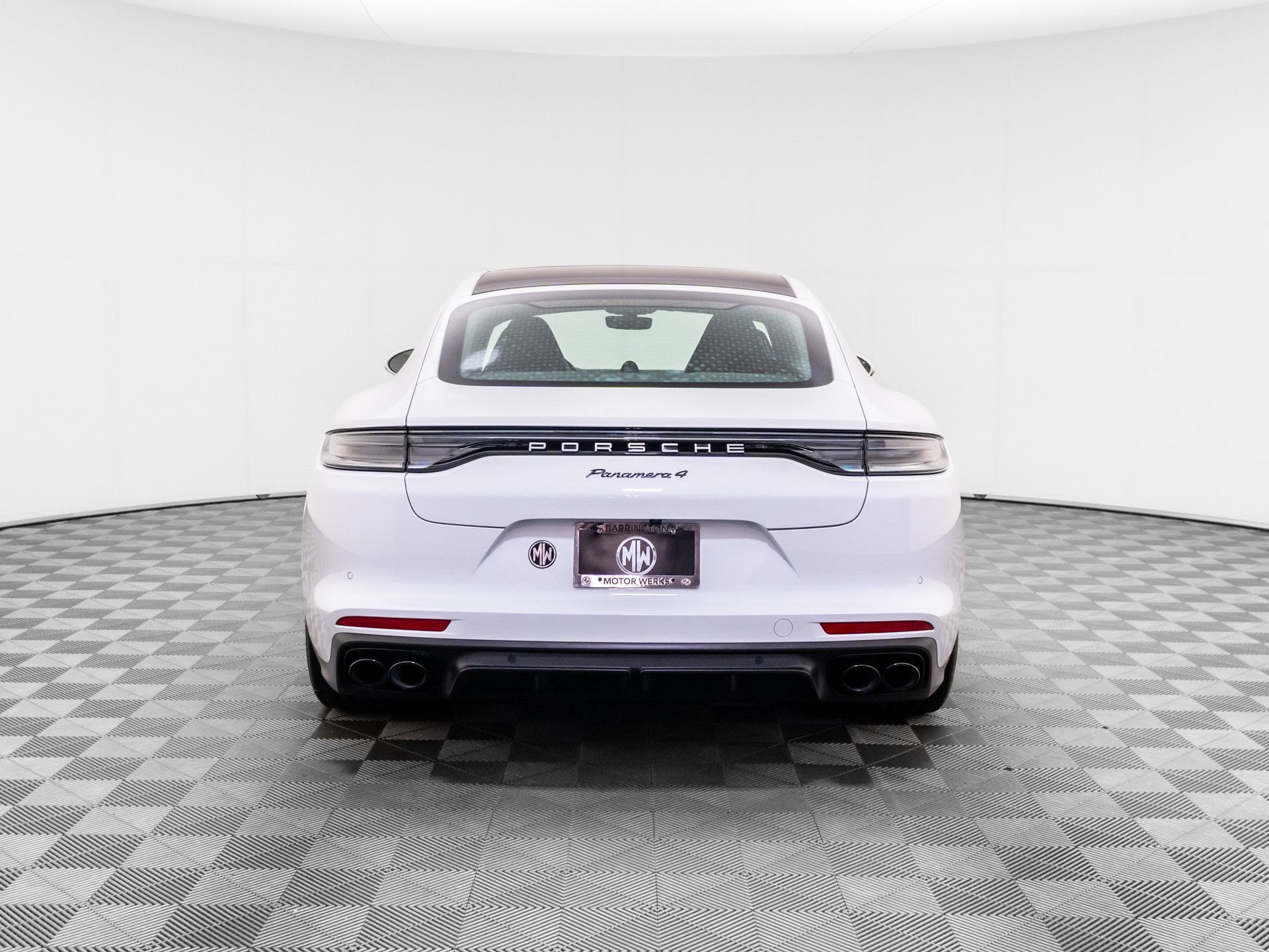 Certified 2023 Porsche Panamera 4 Platinum Edition AWD/4WD image 9