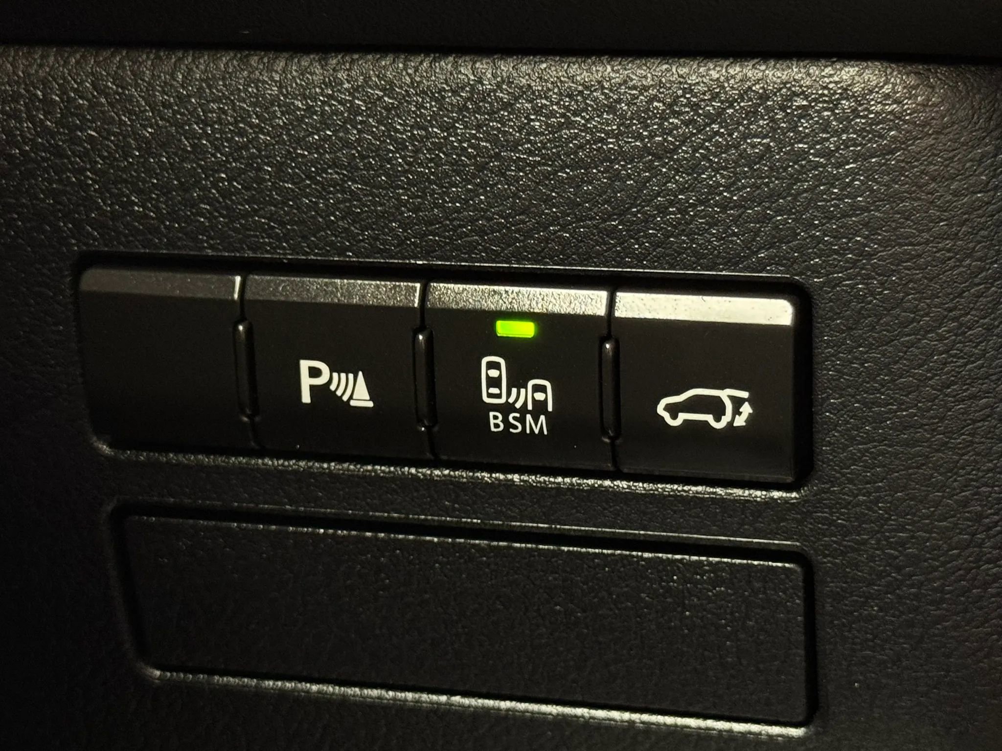 Used 2015 Lexus NX 200t FWD w/ Premium Package image 34