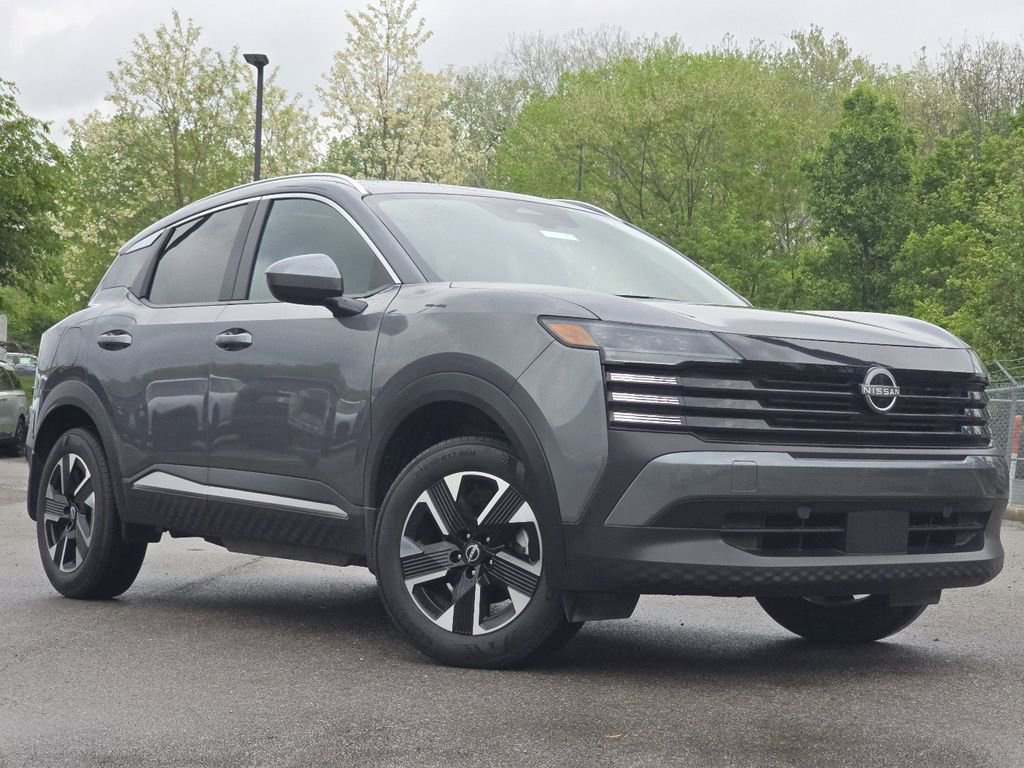 Used 2025 Nissan Kicks SV w/ SV Premium Package AWD/4WD image 2