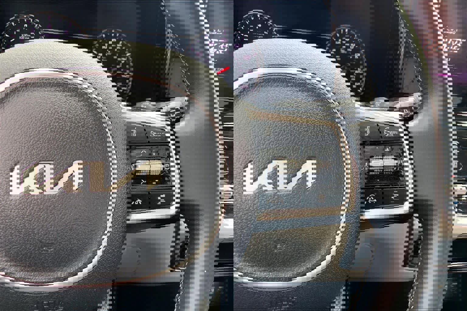 Used 2022 Kia Sorento EX w/ Panoramic Sunroof Package image 24