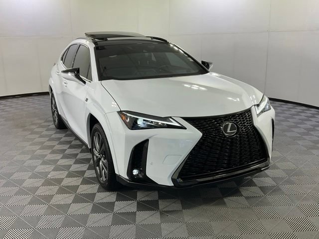 Used 2024 Lexus UX 250h F Sport AWD/4WD image 3