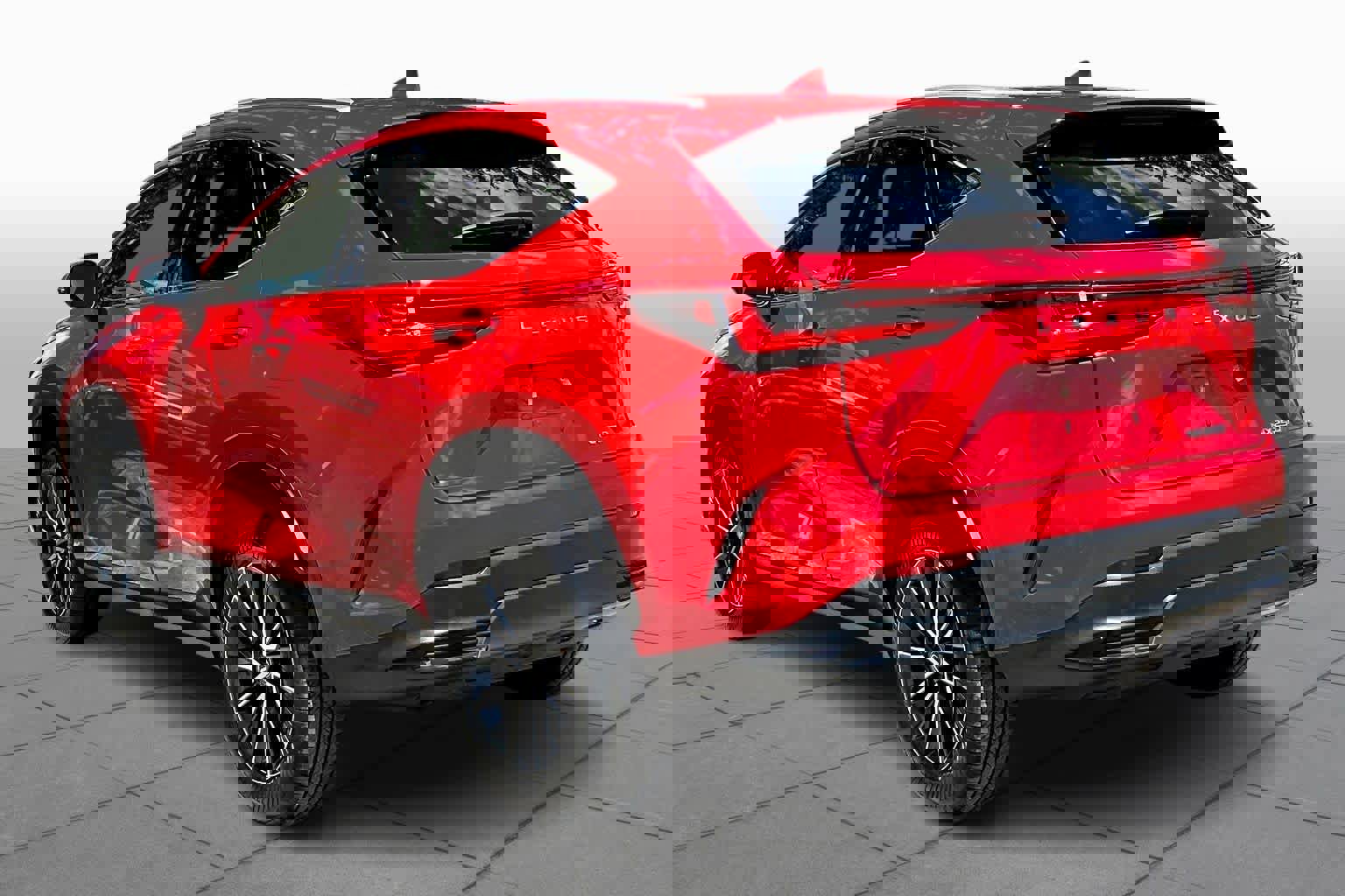 Used 2024 Lexus NX 250 FWD w/ Towing Package (2000 Lbs) image 12