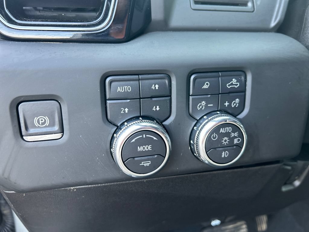 Certified 2025 GMC Sierra 2500 AT4 AWD/4WD image 23