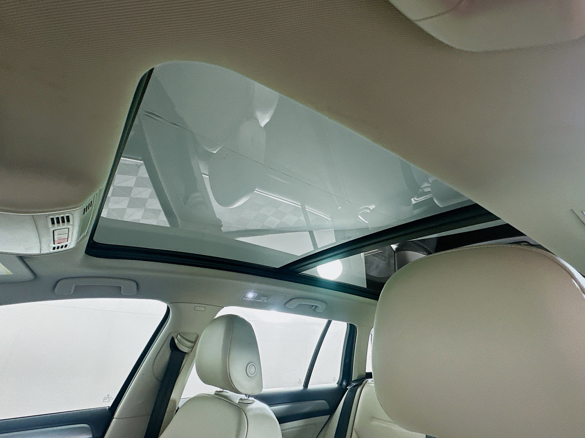 Used 2016 Volkswagen Golf Limited Edition image 25