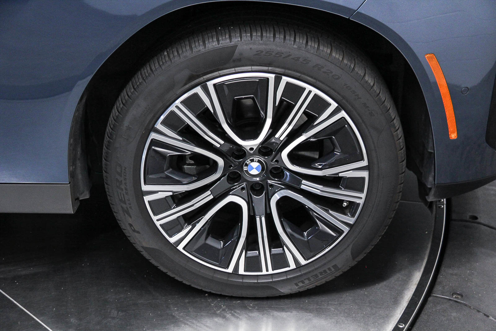 Used 2025 BMW X3 xDrive30i image 9