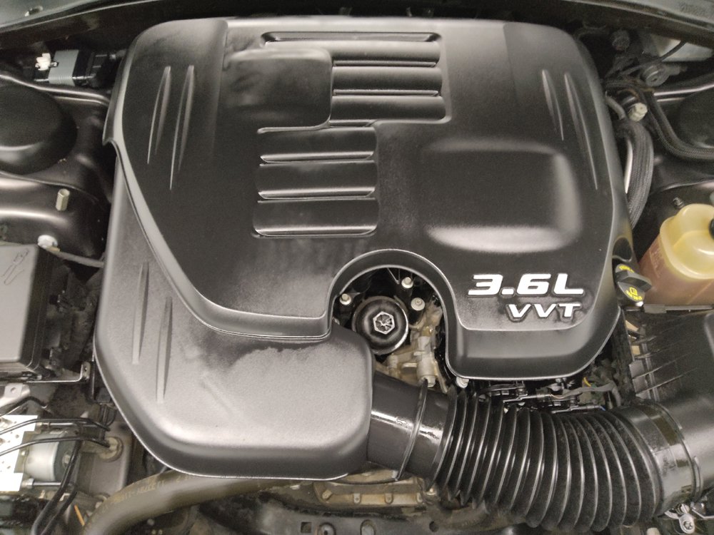 Used 2020 Chrysler 300 S w/ 300S Premium Group RWD image 30