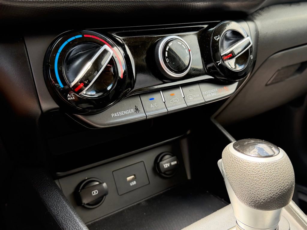 Used 2023 Hyundai Kona SEL FWD image 20