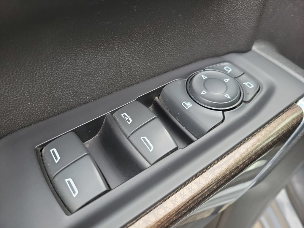 Used 2020 Chevrolet Silverado 1500 LT w/ All-Star Edition AWD/4WD image 19
