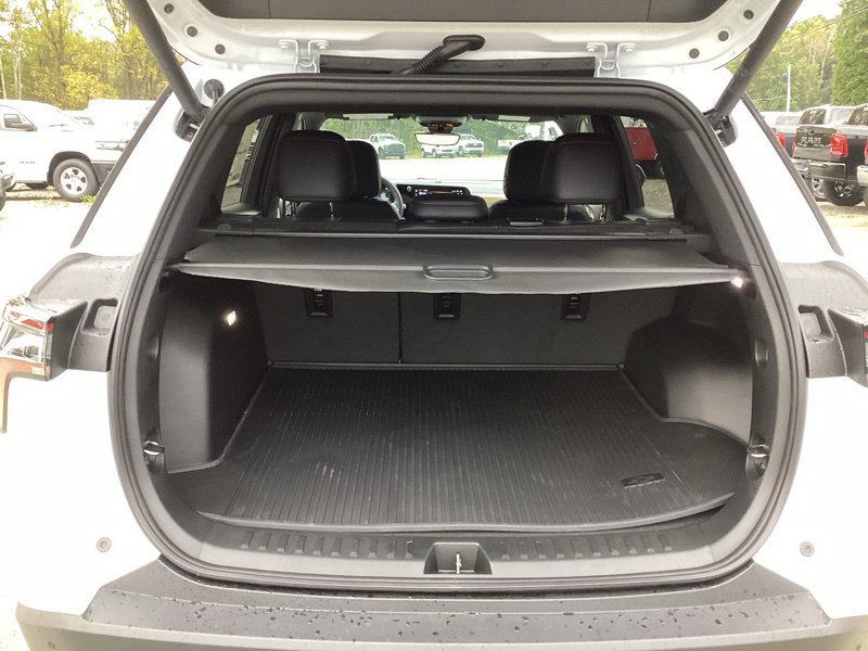 New 2027 Chevrolet Equinox ACTIV w/ Safety and Technology Package AWD/4WD image 14