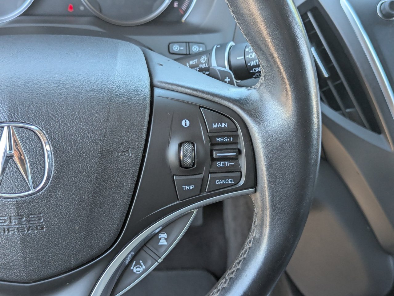 Used 2020 Acura MDX w/ Technology Package FWD image 24