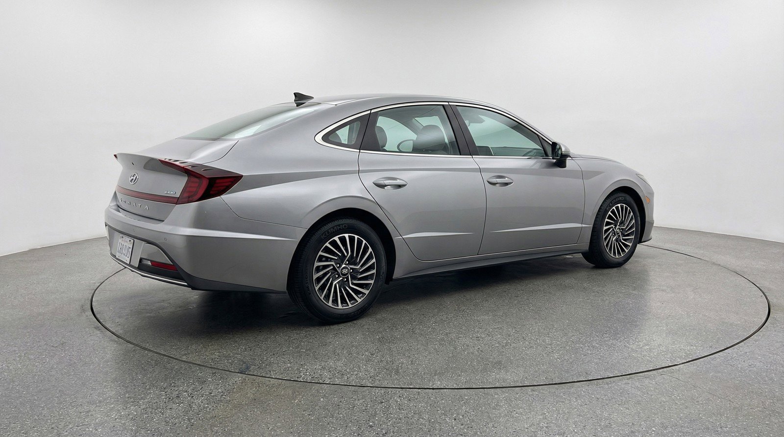 Used 2025 Hyundai Sonata SEL FWD image 9