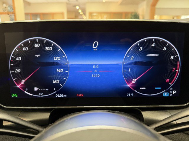 Used 2024 Mercedes-Benz GLC 300 4MATIC image 15