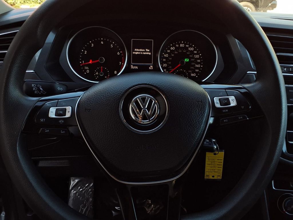Used 2021 Volkswagen Tiguan S image 11