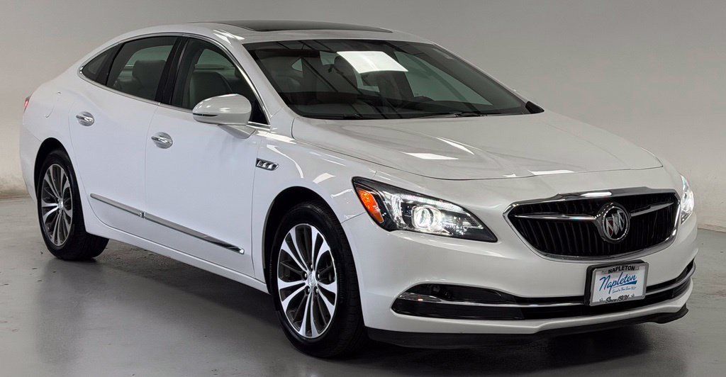 Used 2017 Buick LaCrosse Essence w/ Sun and Shade Package FWD image 6