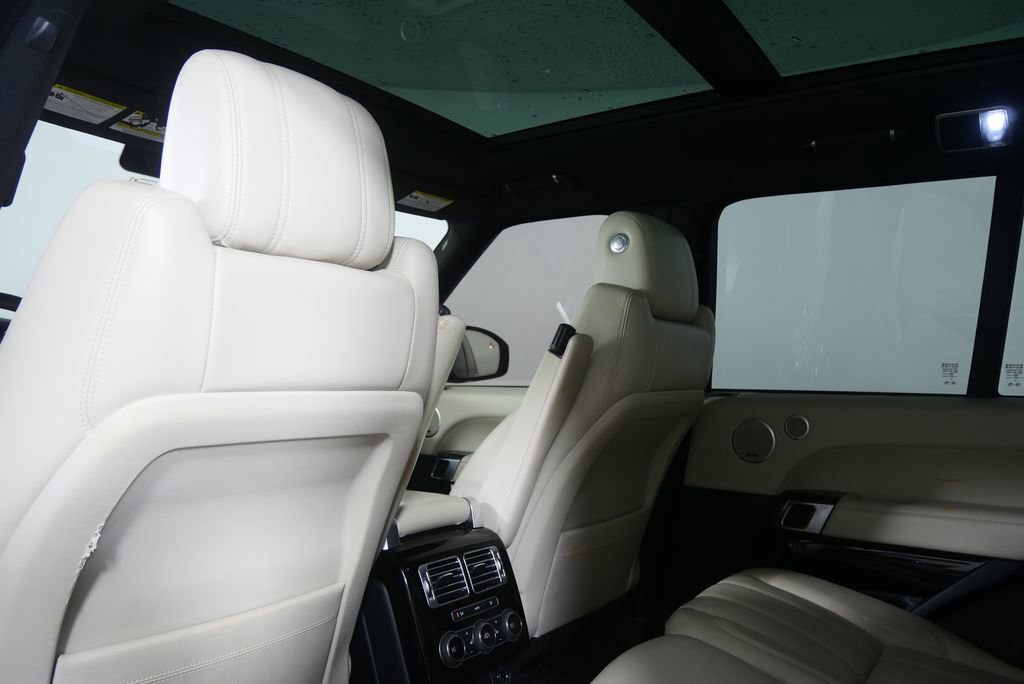 Used 2016 Land Rover Range Rover Supercharged image 14