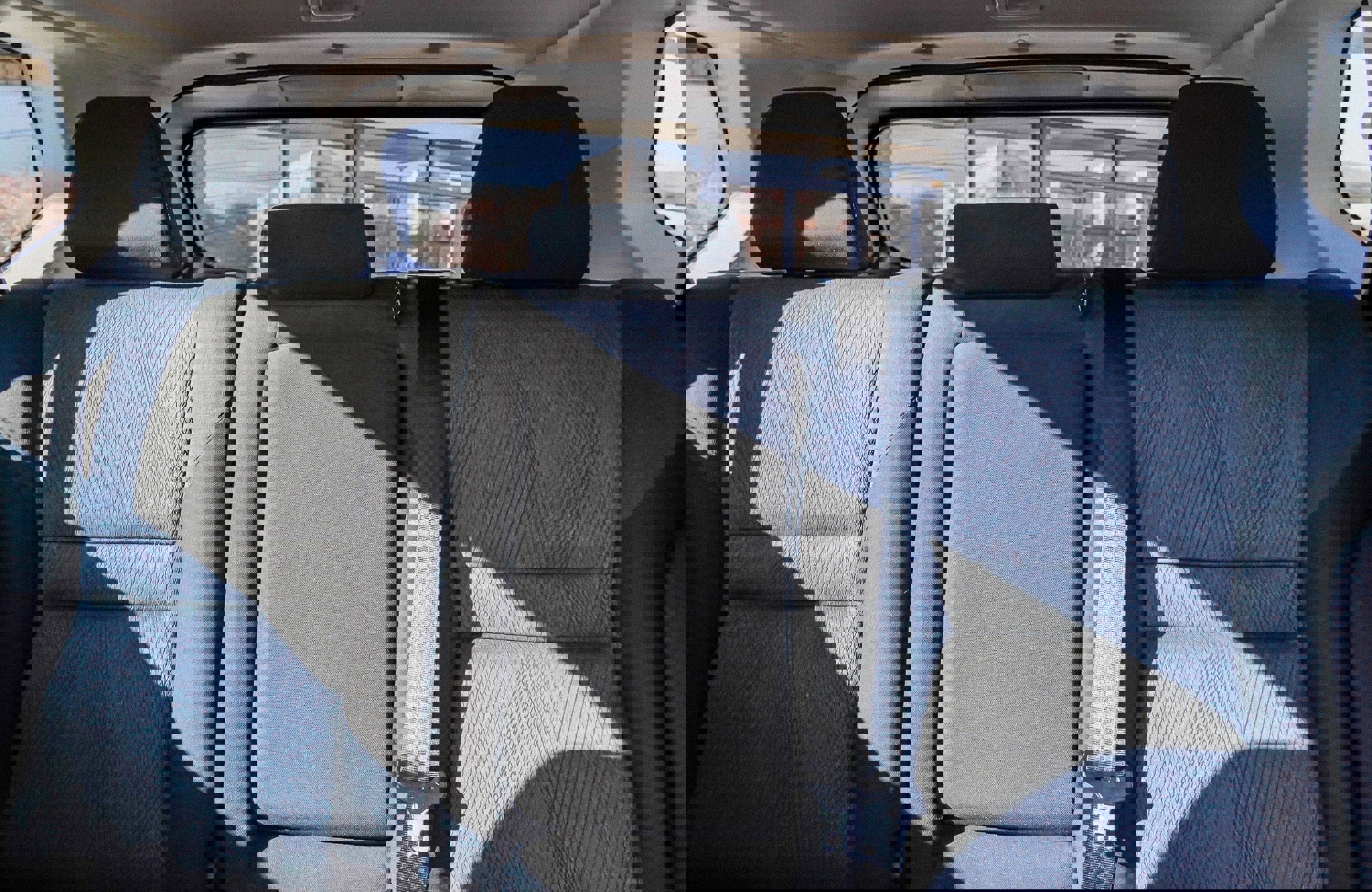 Used 2025 Nissan Rogue SV image 22