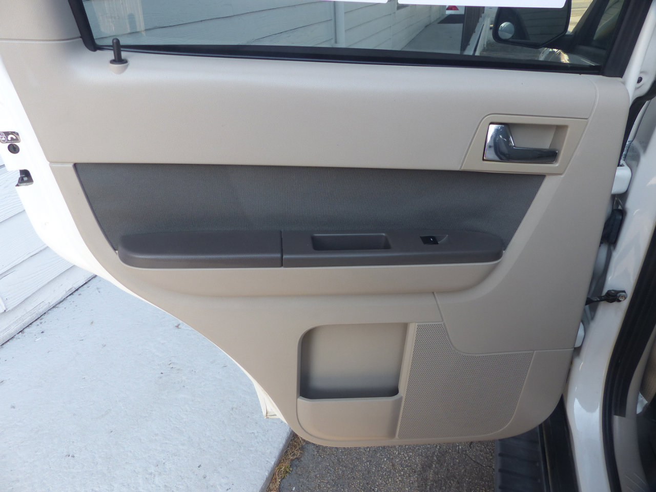 Used 2009 Mercury Mariner 4WD image 11