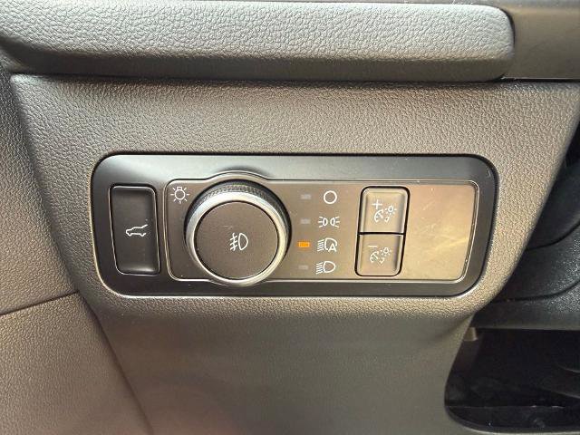 Certified 2022 Ford Escape SEL w/ SEL Stealth AWD Package image 25