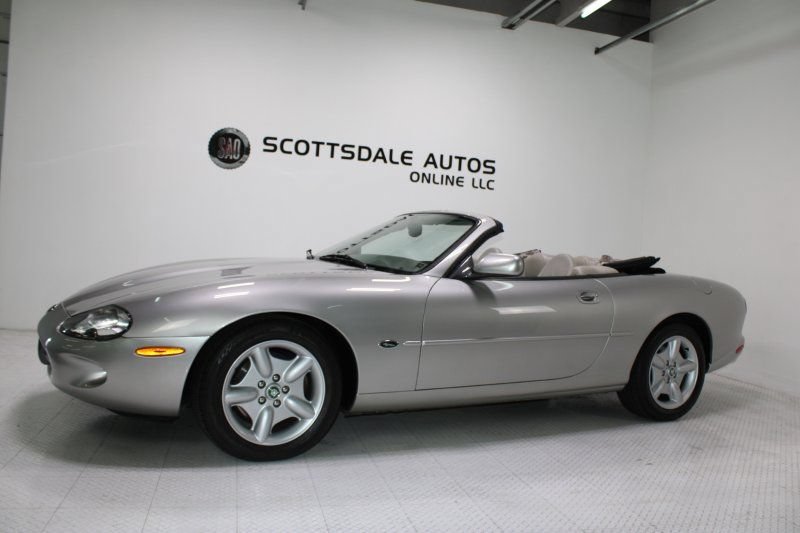 Used 1999 Jaguar XK8 Convertible RWD image 2