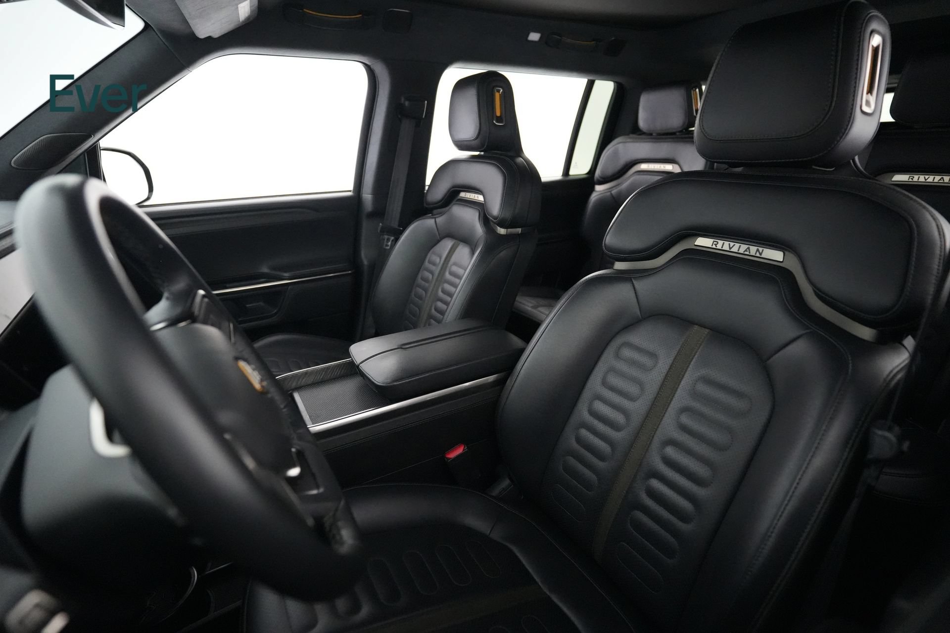 Used 2023 Rivian R1S Adventure AWD/4WD image 4