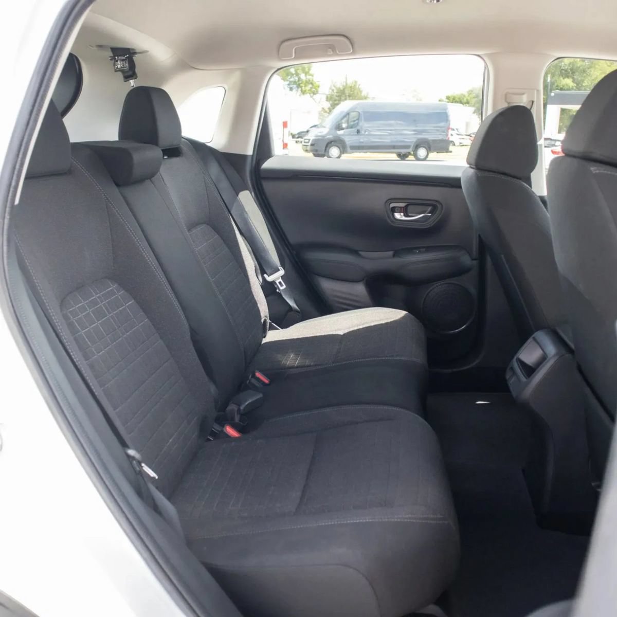 Used 2024 Honda HR-V LX image 18