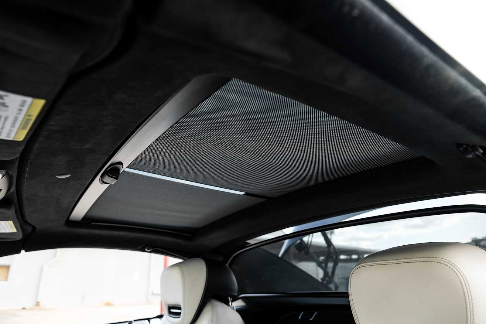 Used 2011 Mercedes-Benz SL 550 image 27