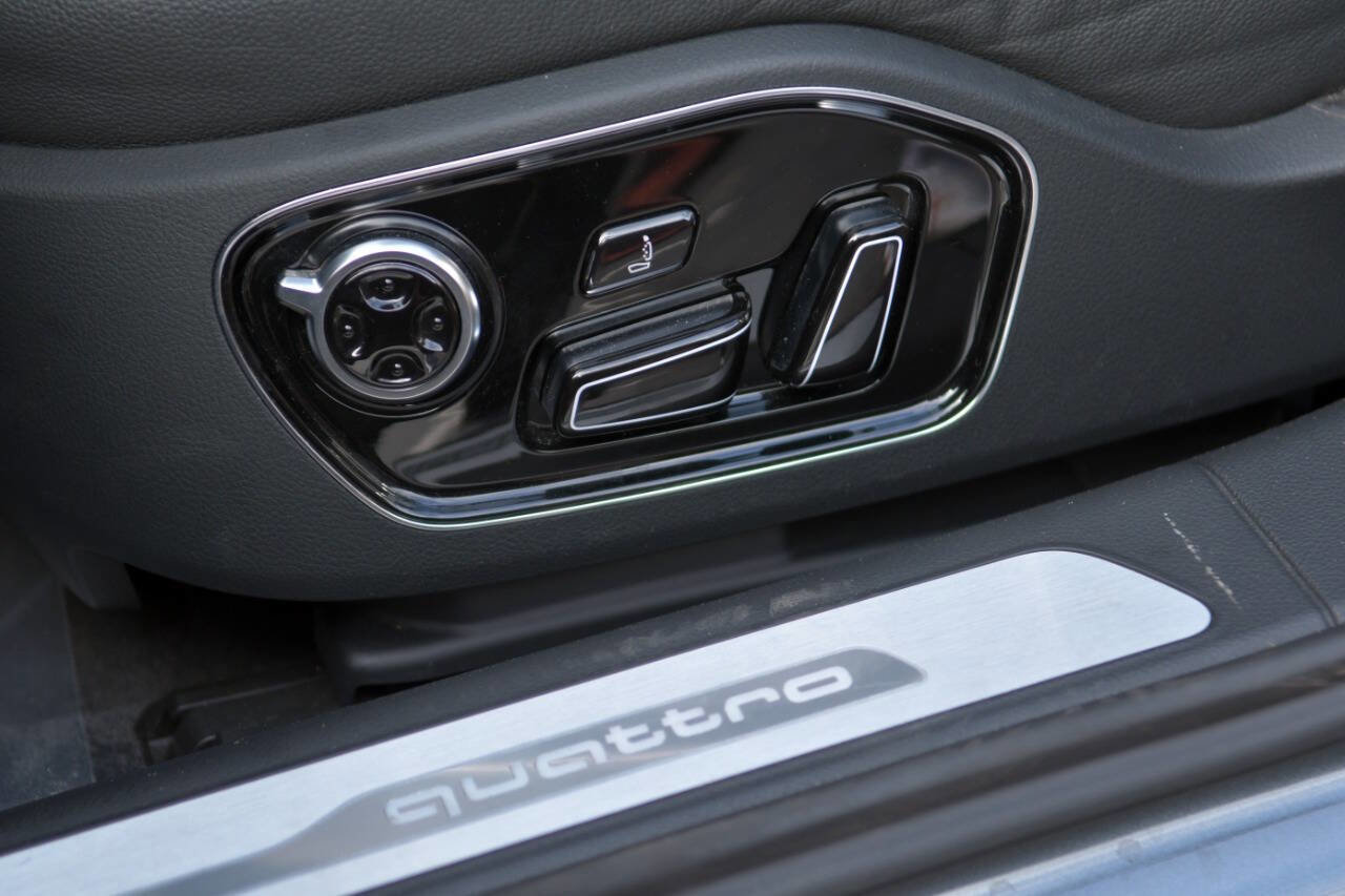 Used 2015 Audi A8 L 4.0T w/ Premium Package image 23