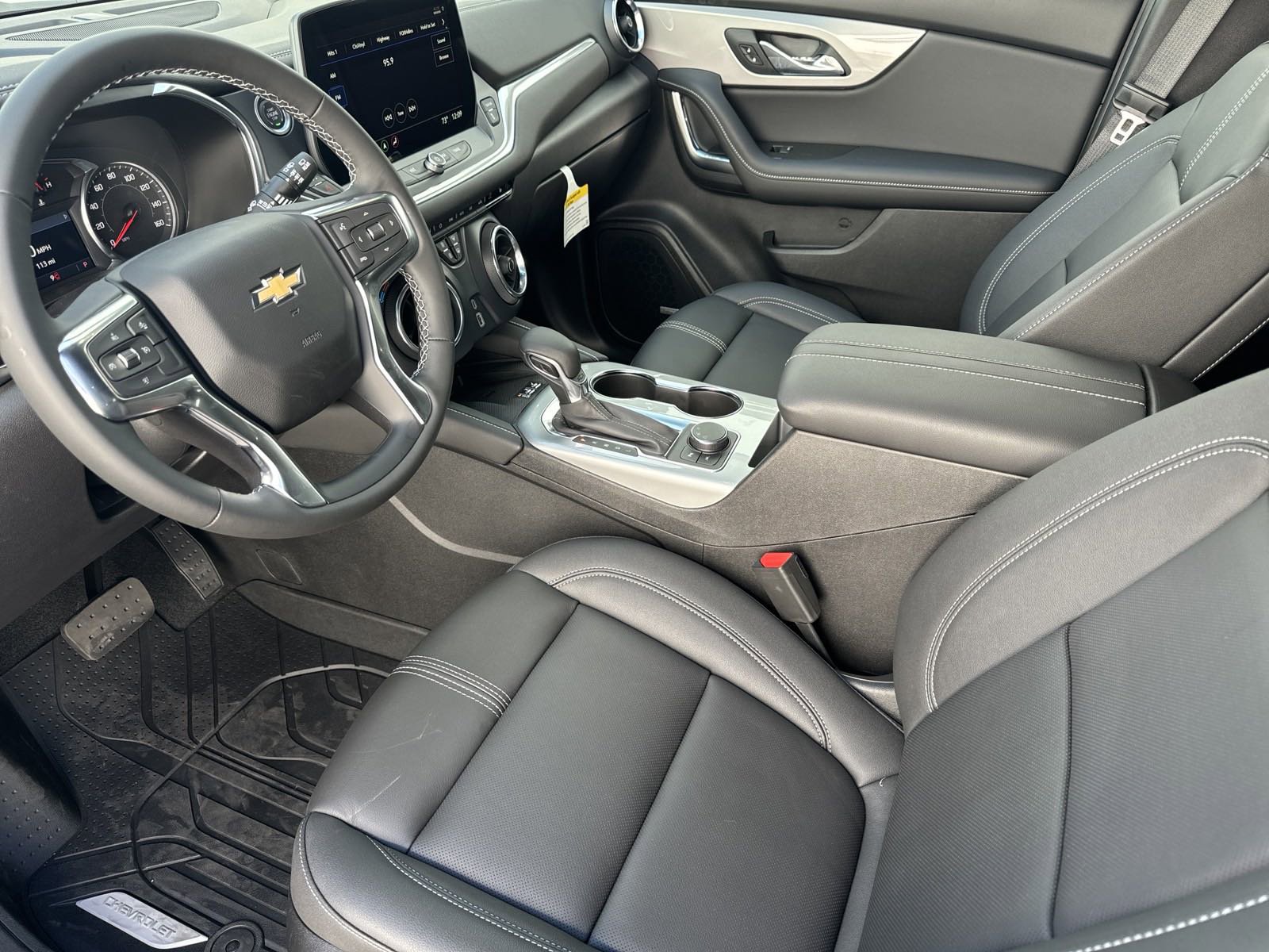 New 2025 Chevrolet Blazer LT w/ Sound & Technology Package image 9