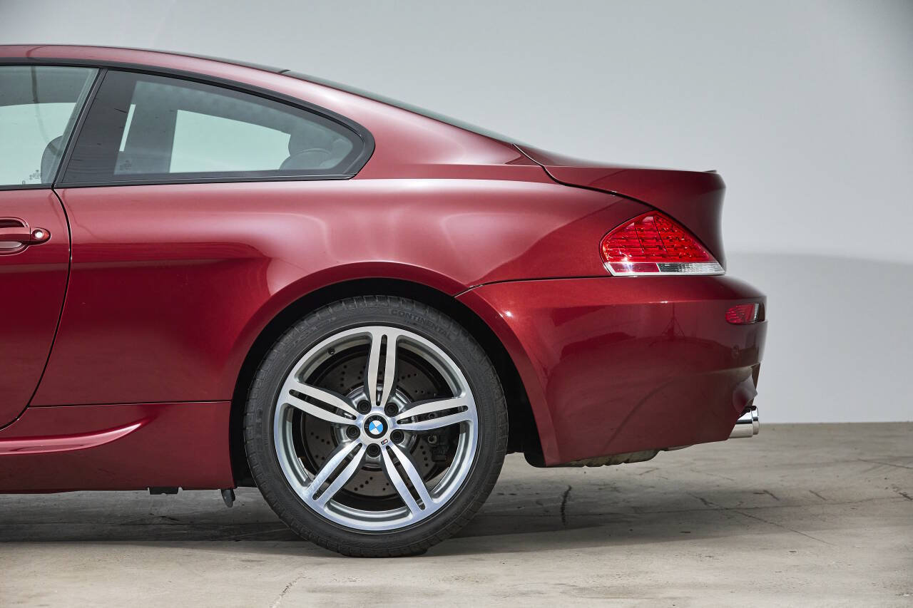 Used 2006 BMW M6 Coupe RWD image 26