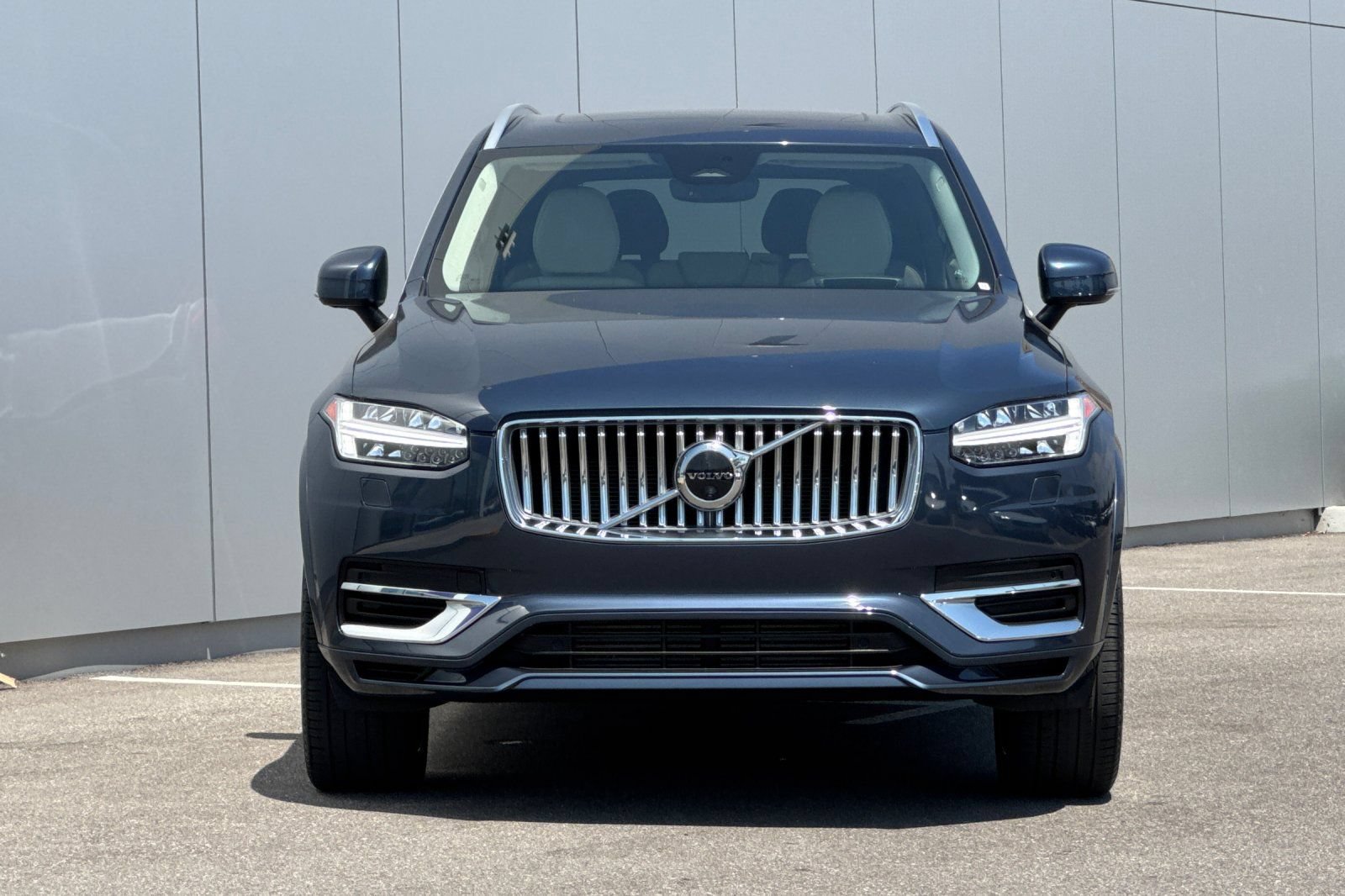 Used 2023 Volvo XC90 T8 Ultimate w/ Protection Package Premier AWD/4WD image 8