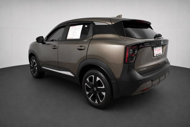Certified 2025 Nissan Kicks SV AWD/4WD image 6
