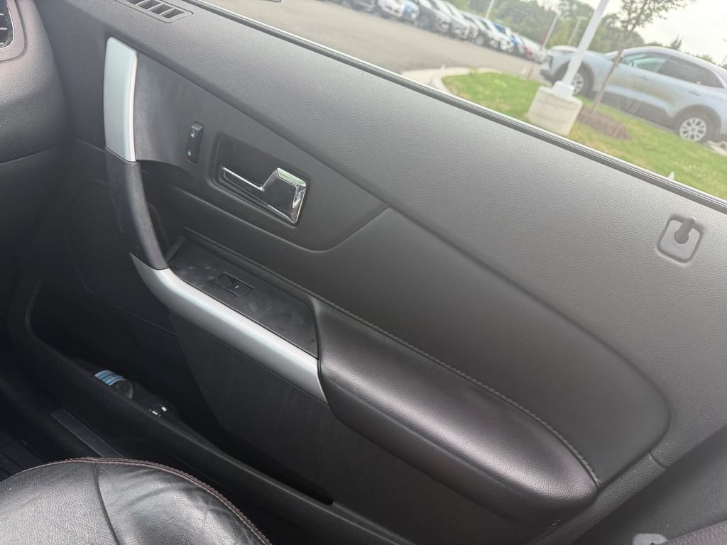 Used 2013 Ford Edge Limited w/ Class II Trailer Tow Pkg AWD/4WD image 34