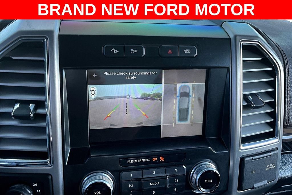 Used 2016 Ford F150 Platinum w/ Equipment Group 701A Luxury AWD/4WD image 16